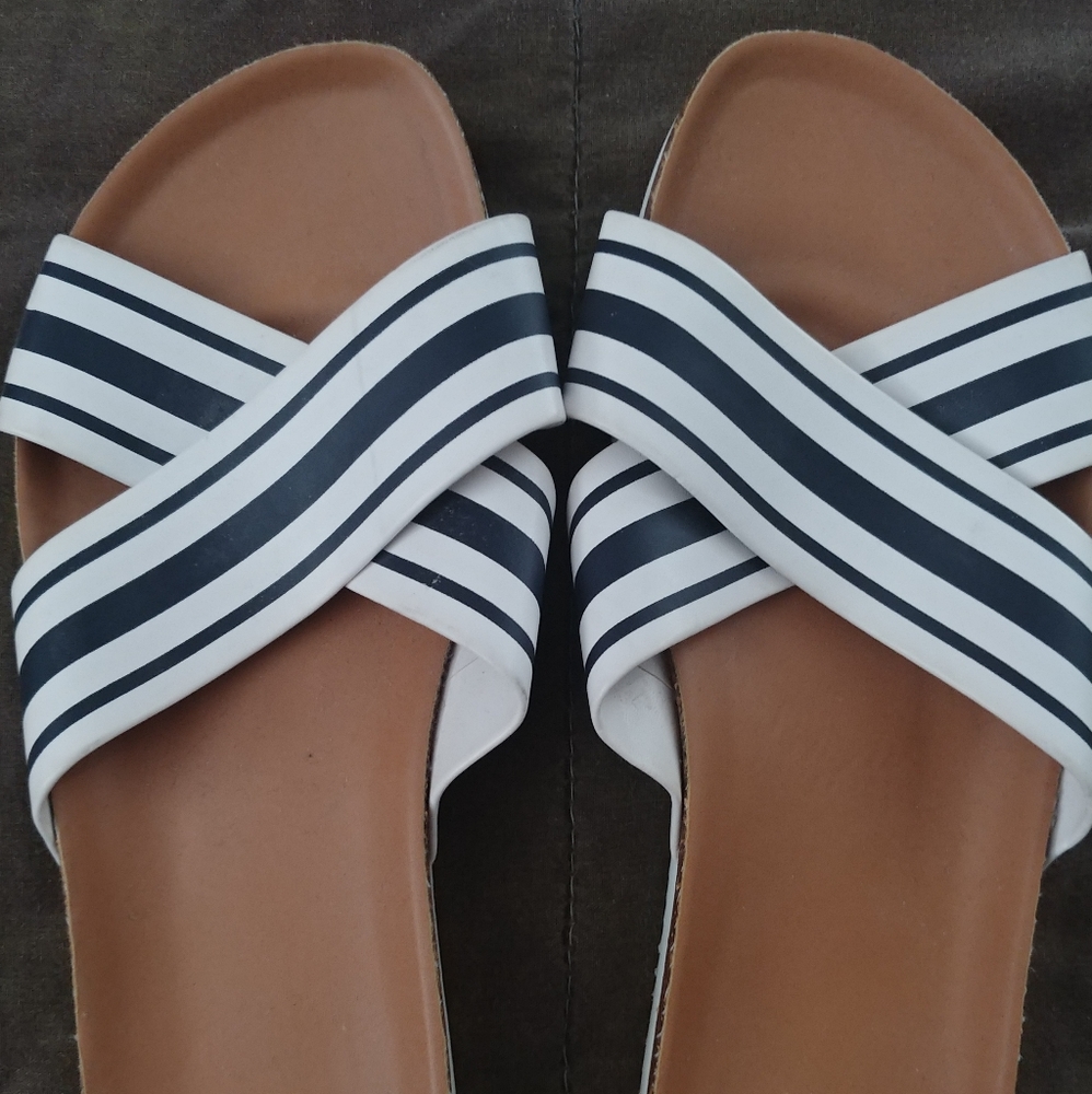 Womens sandals